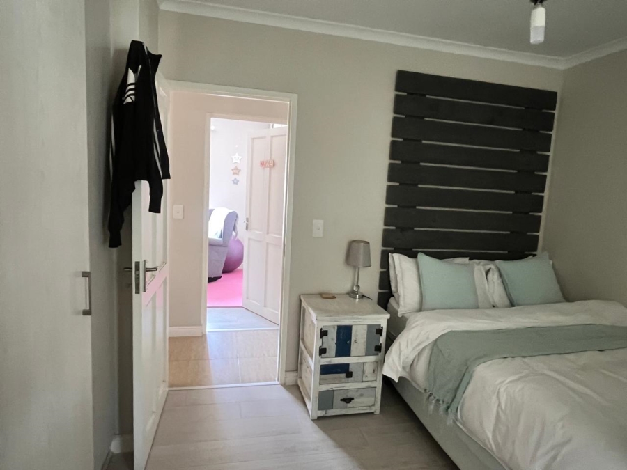 To Let 3 Bedroom Property for Rent in Sunningdale Western Cape